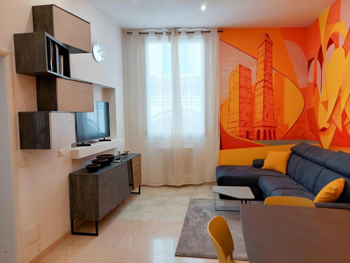 2Towers Holiday House_Centro Storico Di Bologna Luaran gambar