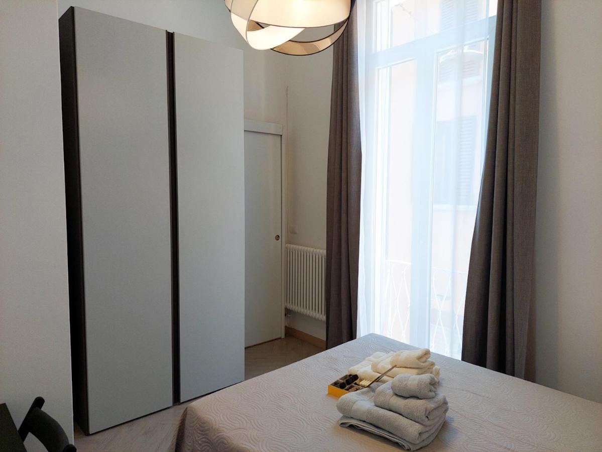 2Towers Holiday House_Centro Storico Di Bologna Luaran gambar