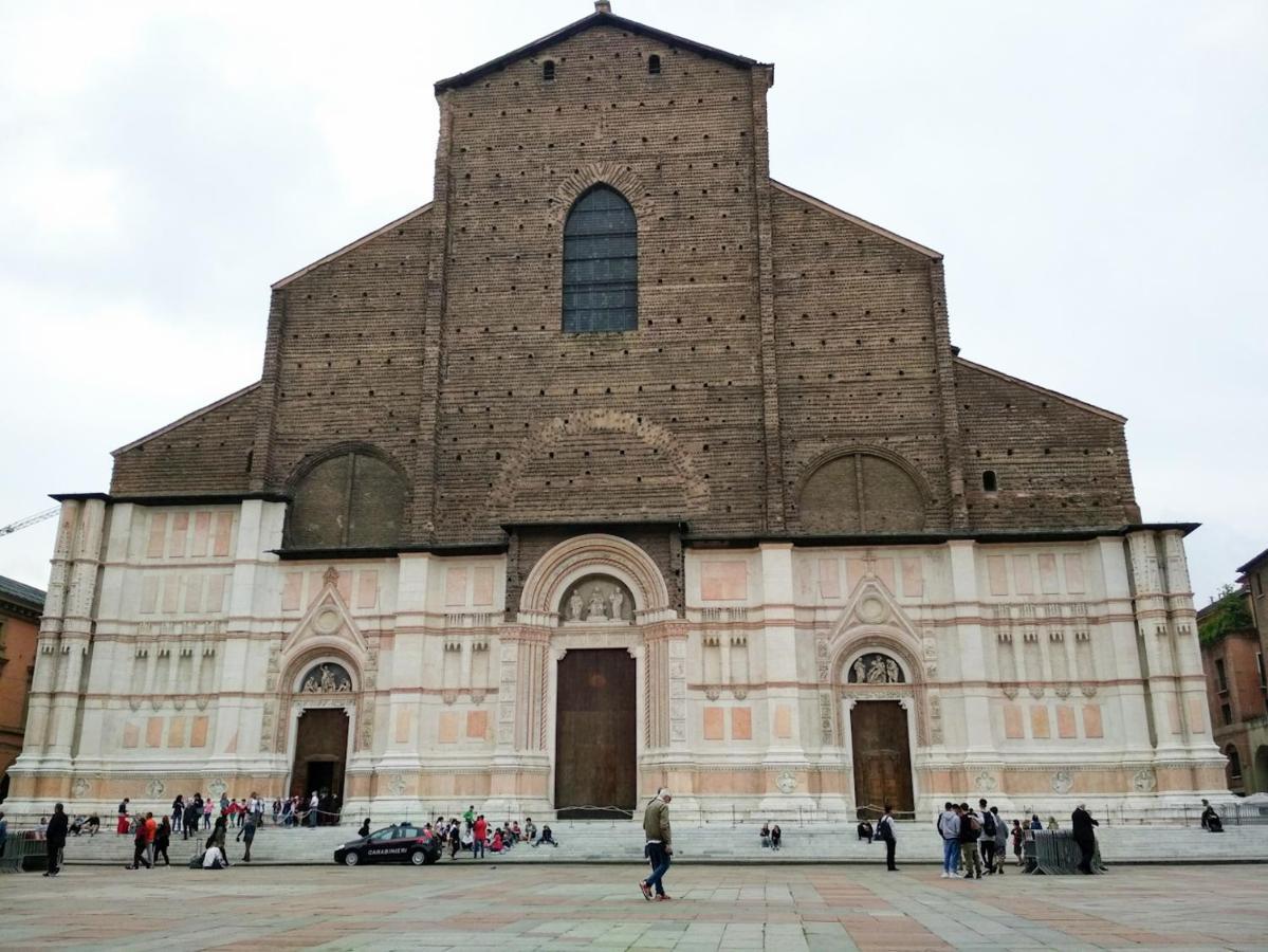 2Towers Holiday House_Centro Storico Di Bologna Luaran gambar
