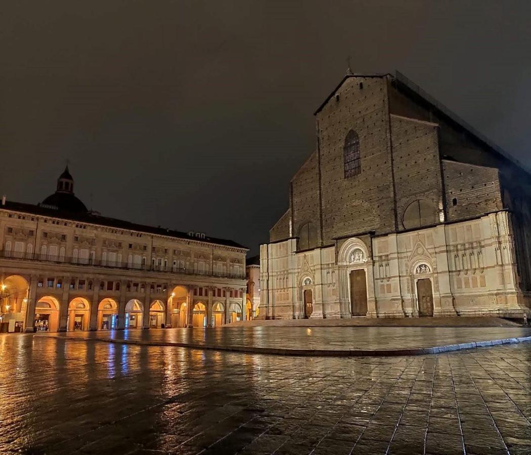 2Towers Holiday House_Centro Storico Di Bologna Luaran gambar